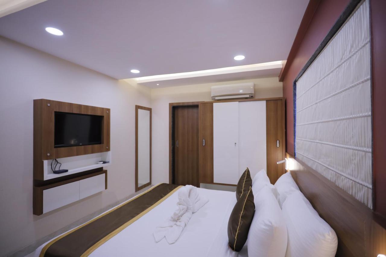 כלכותה The Avenue Hotel Ballygunge מראה חיצוני תמונה