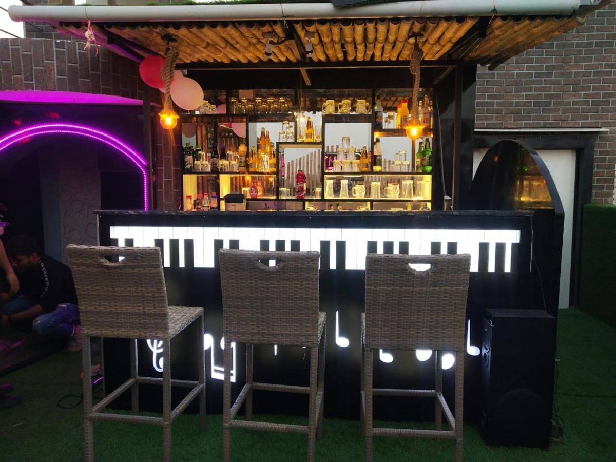כלכותה The Avenue Hotel Ballygunge מראה חיצוני תמונה