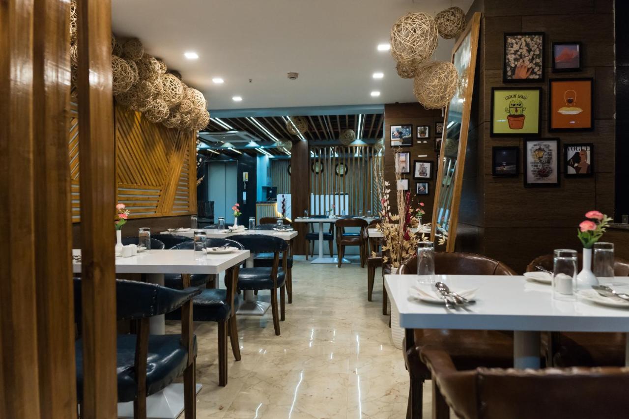 כלכותה The Avenue Hotel Ballygunge מראה חיצוני תמונה