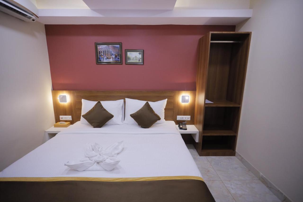 כלכותה The Avenue Hotel Ballygunge מראה חיצוני תמונה