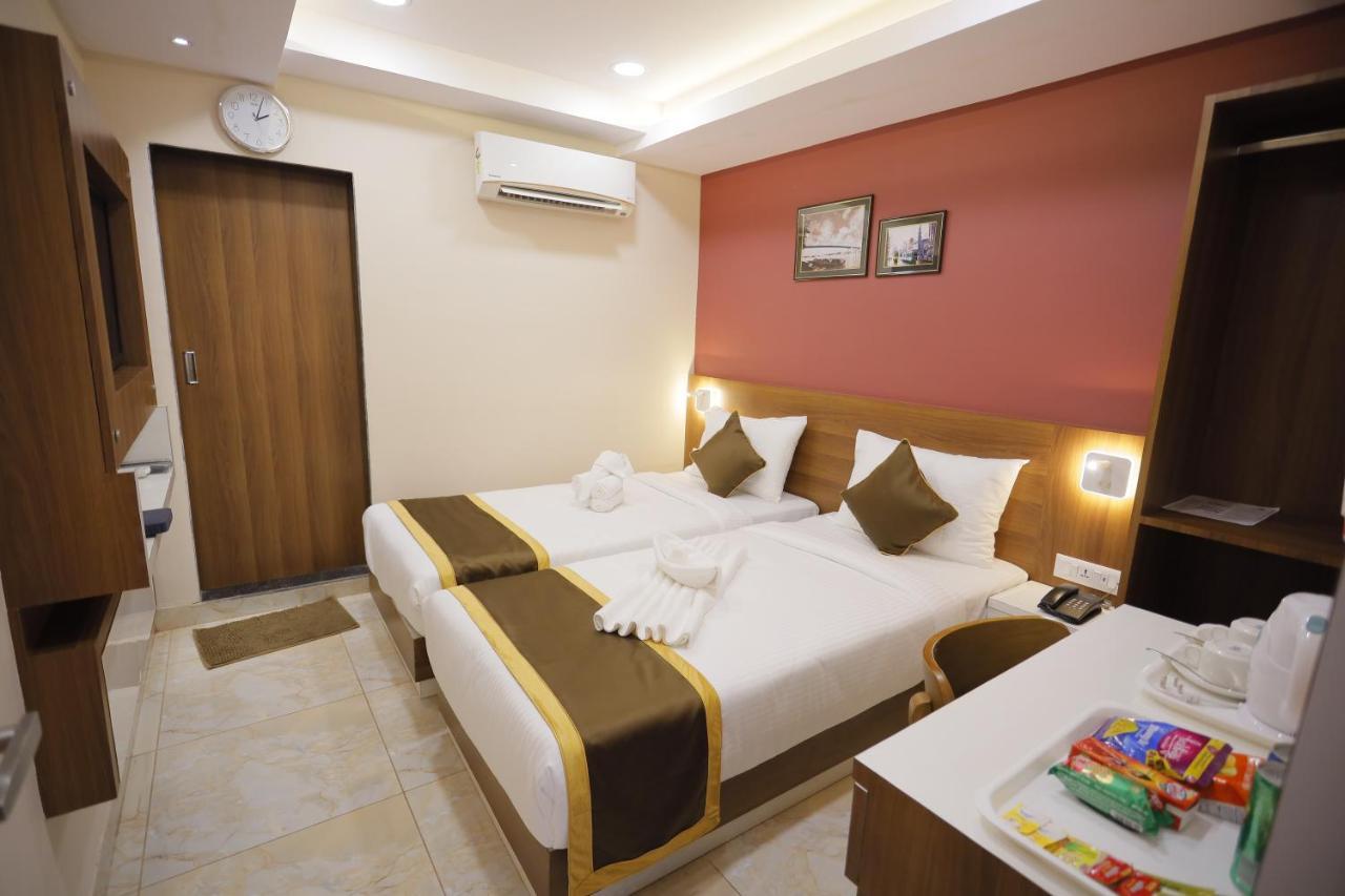 כלכותה The Avenue Hotel Ballygunge מראה חיצוני תמונה