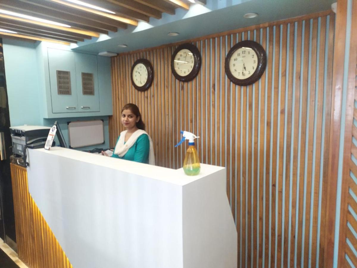 כלכותה The Avenue Hotel Ballygunge מראה חיצוני תמונה