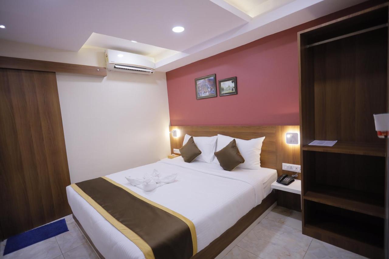 כלכותה The Avenue Hotel Ballygunge מראה חיצוני תמונה